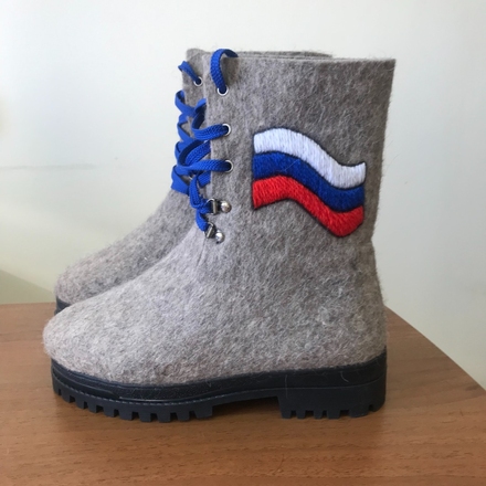 Зимние ботинки для мужчин, модель 010